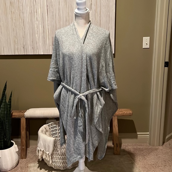 Anthropologie Lucia Tied Kimono - Picture 5 of 9